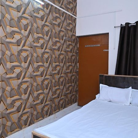 Privyrooms Gorakhpur Eksteriør bilde