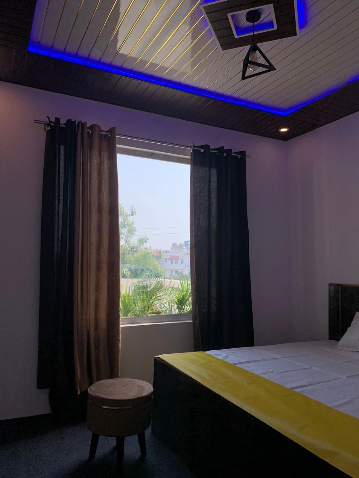 Privyrooms Gorakhpur Eksteriør bilde