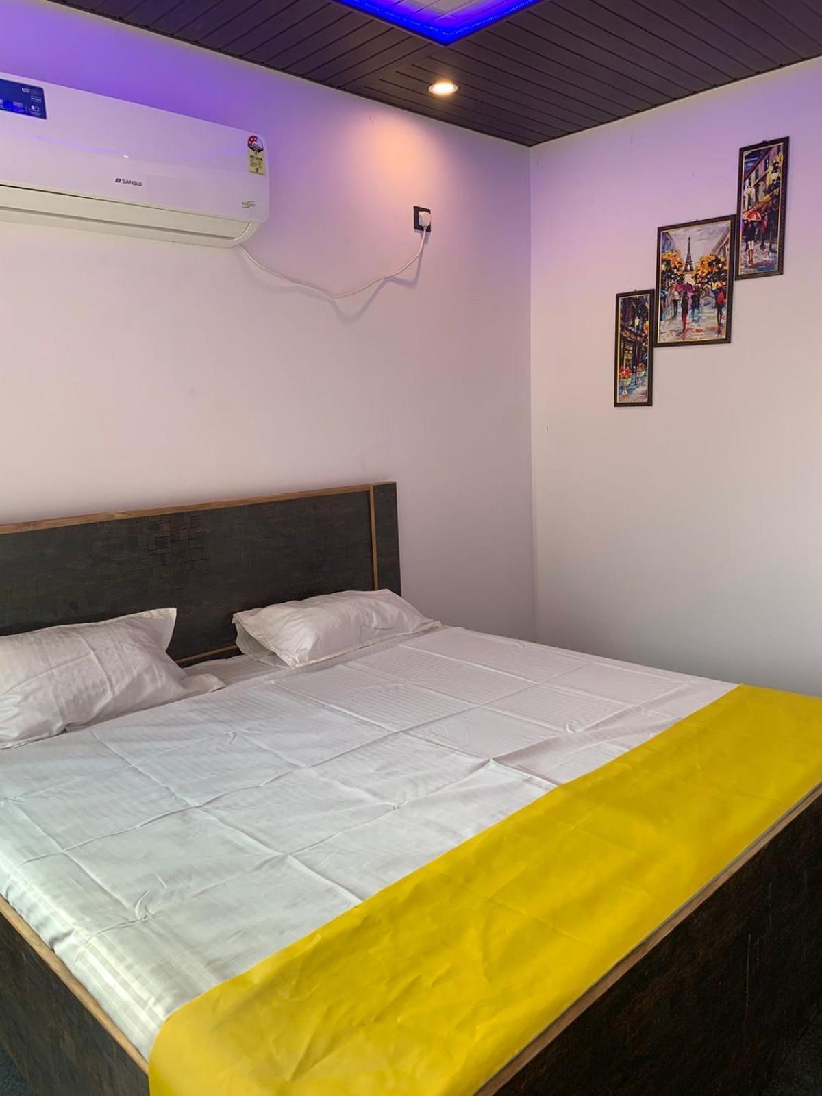 Privyrooms Gorakhpur Eksteriør bilde