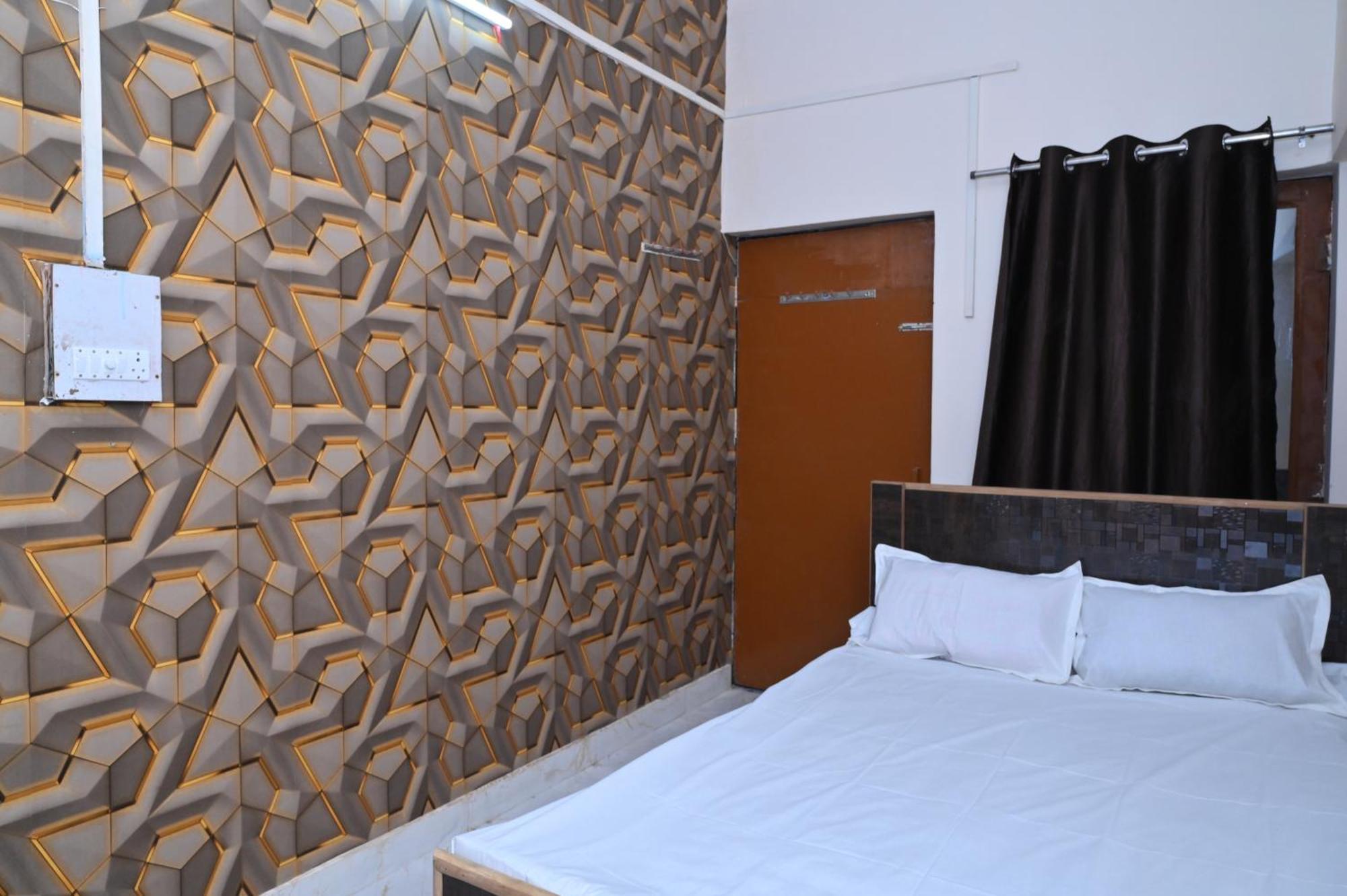 Privyrooms Gorakhpur Eksteriør bilde
