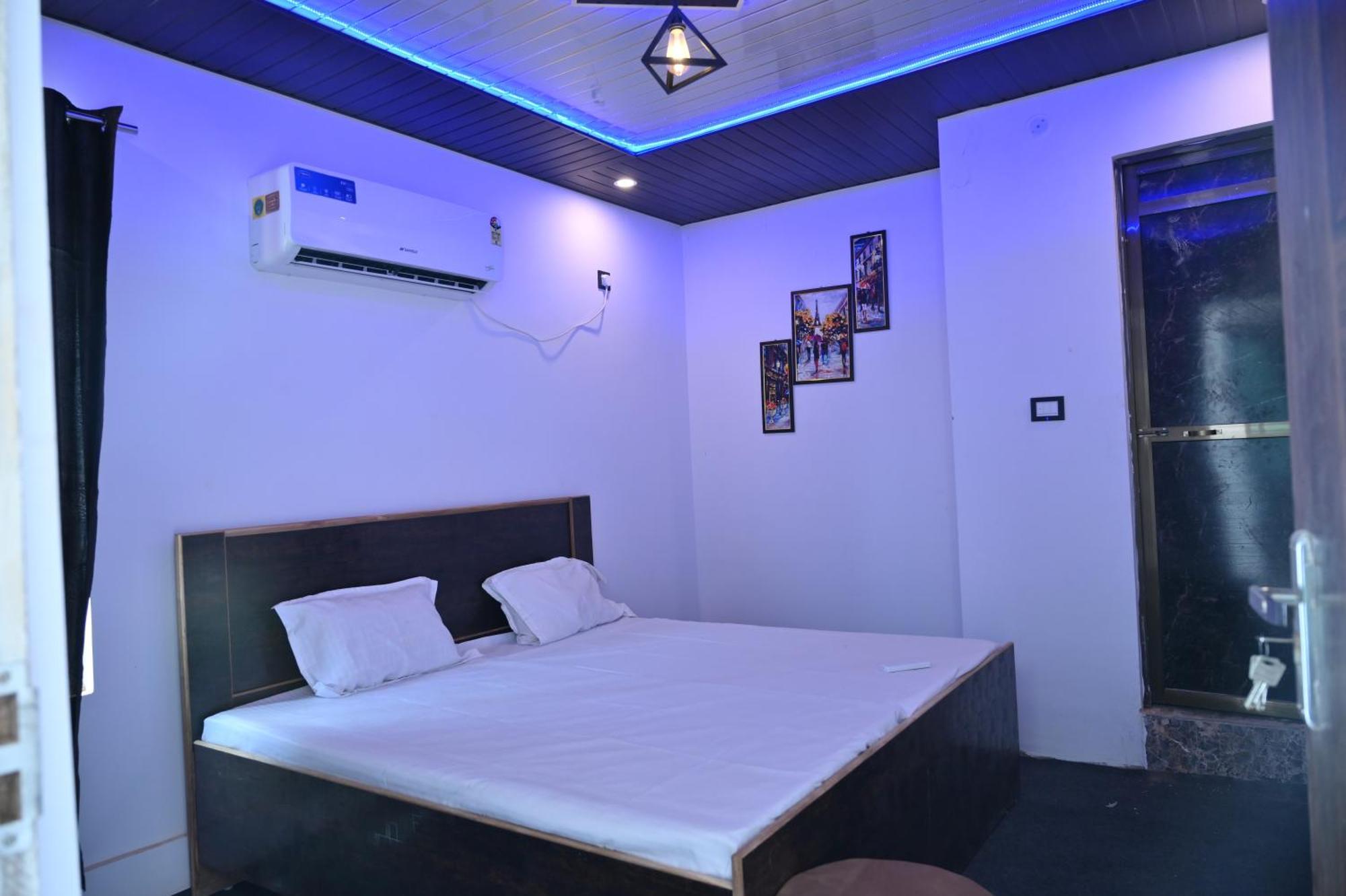 Privyrooms Gorakhpur Eksteriør bilde